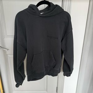 Essentials Men's Black Hoodie Sweater